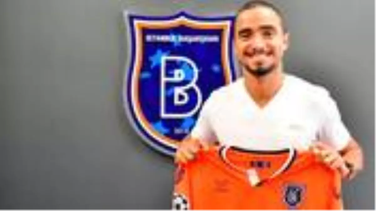Medipol Başakşehir, Olympique Lyon'dan sağ bek Rafael'i 2+1 yıllığına kadrosuna kattı