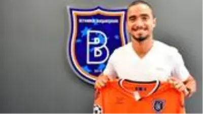 Medipol Başakşehir, Olympique Lyon'dan sağ bek Rafael'i 2+1 yıllığına kadrosuna kattı Medipol Başakşehir, Olympique Lyon'dan sağ bek Rafael'i 2+1 yıllığına kadrosuna kattı