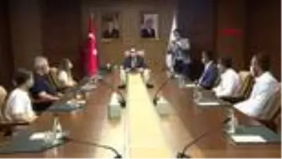 Son dakika haber | SPOR Bakan Kasapoğlu, Tokyo vizesi alan milli yüzücüleri kabul etti