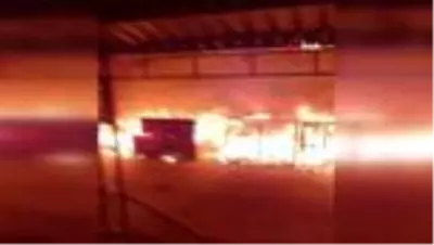 12 bin mültecinin yaşadığı Moria kampı kül oldu 12 bin mültecinin yaşadığı Moria kampı kül oldu