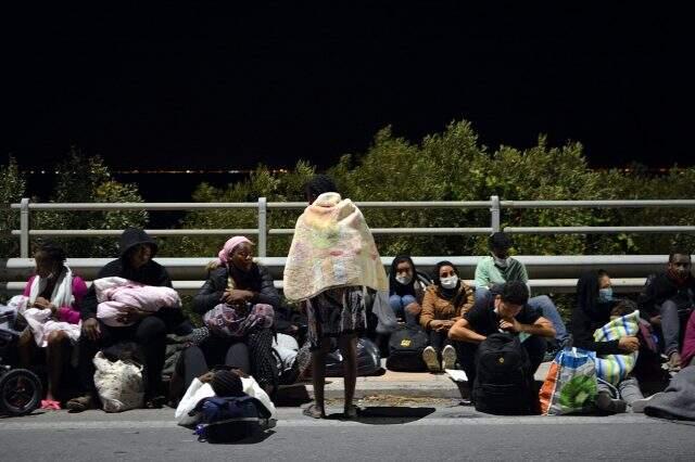 12 bin mültecinin yaşadığı Moria kampı kül oldu 12 bin mültecinin yaşadığı Moria kampı kül oldu