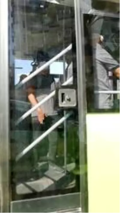 Son dakika haberi: Adana'da belediye otobüsünde ayakta ...