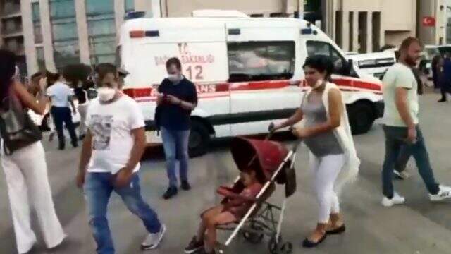 Çağlayan Adliyesi önünde silahlı çatışma! İşte olay yerinden ilk görüntüler