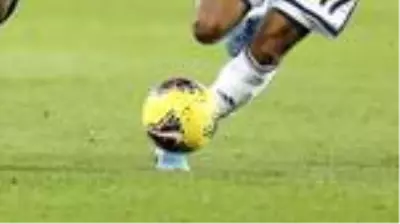 Eski Süper Lig futbolcusu, silah kaçakçılığından tutuklandı Eski Süper Lig futbolcusu, silah kaçakçılığından tutuklandı