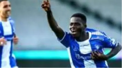 Galatasaray'ın gündemindeki Ismaila Coulibaly, Sheffield United'a gitti Galatasaray'ın gündemindeki Ismaila Coulibaly, Sheffield United'a gitti