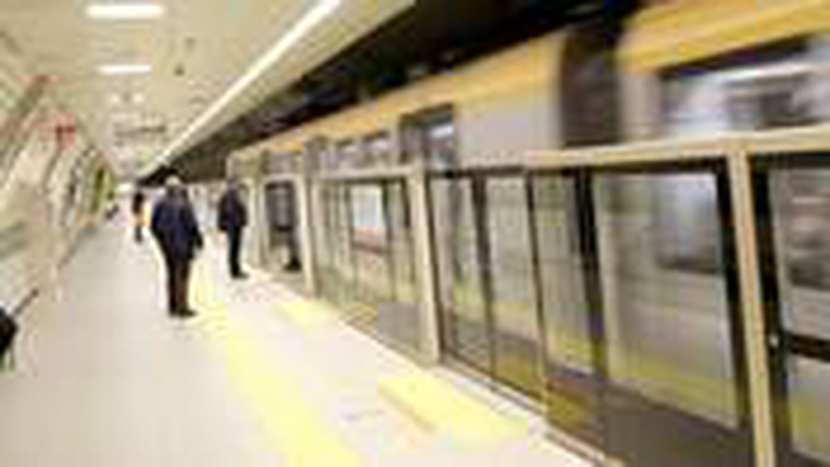İstanbul metrosunda mide bulandıran olay! Genç kadının fotoğraflarını çeken şahıs yakalandı