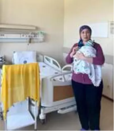 Kadavradan Rahim Nakliyle Anne Olan Derya Ile Bebegi 15 Gun Sonra Taburcu Olacak Haberler