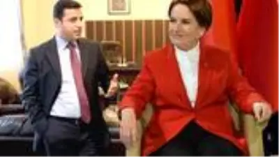 Kahvaltı polemiğinde Demirtaş'tan Akşener'e yanıt geldi: İyi niyetimi ortaya koydum Kahvaltı polemiğinde Demirtaş'tan Akşener'e yanıt geldi: İyi niyetimi ortaya koydum