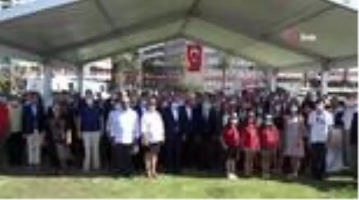 Nostaljik tramvay İzmir'in 98'inci kurtuluş gününde seferlerine başladı