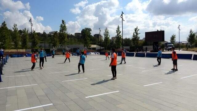 Pendik Belediyesi Sosyal Mesafeli Futbol Etkinligi Gerceklestirdi Spor