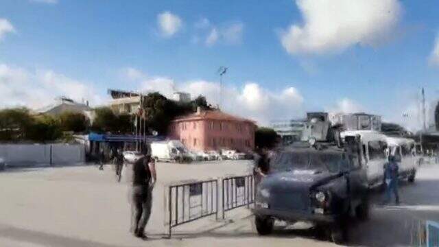 Son Dakika: Çağlayan Adliyesi önünde silahlı çatışma! İşte olay yerinden ilk görüntüler