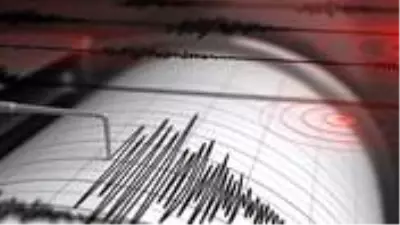 Son Dakika: Marmara Denizi'nde 4.1 büyüklüğünde deprem! İstanbul'da da hissedildi Son Dakika: Marmara Denizi'nde 4.1 büyüklüğünde deprem! İstanbul'da da hissedildi