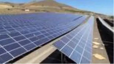 3 bin 500 panellik güneş enerji sistemi santrali kuruldu 3 bin 500 panellik güneş enerji sistemi santrali kuruldu