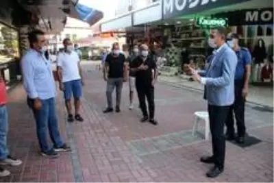Alanya'daki denetimde Kaymakam Ürkmezer vatandaşları tek tek uyardı Alanya'daki denetimde Kaymakam Ürkmezer vatandaşları tek tek uyardı