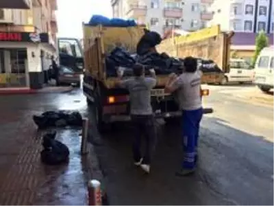 Altınordu'da ekipler afetin izlerini siliyor Altınordu'da ekipler afetin izlerini siliyor