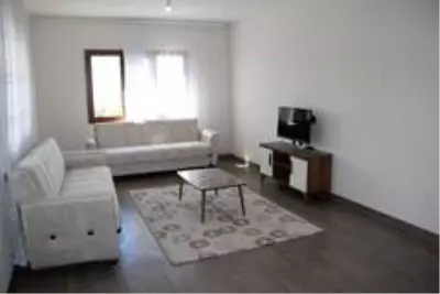 Bakan Kurum, şantiyeye dönen Elazığ'da deprem konutlarını inceledi