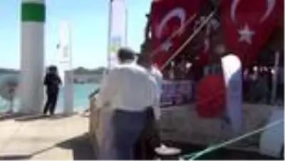 Balıkesir Büyükşehir Belediye Meclis toplantısı Ege Denizi'nde teknede yapıldı Balıkesir Büyükşehir Belediye Meclis toplantısı Ege Denizi'nde teknede yapıldı