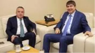 Eski Antalya Büyükşehir Belediye Başkanı Menderes Türel'in halefi yoğun bakımdayken yaptığı paylaşım tepki çekti Eski Antalya Büyükşehir Belediye Başkanı Menderes Türel'in halefi yoğun bakımdayken yaptığı paylaşım tepki çekti