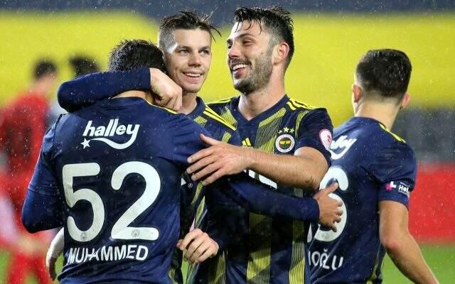 Fenerbahçe, Miha Zajc için Genoa için anlaşma sağladı Fenerbahçe, Miha Zajc için Genoa için anlaşma sağladı
