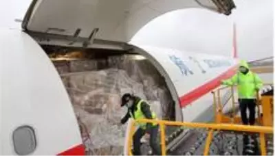 Koronavirüs aşısı bulunursa dünya genelinde dağıtımı için '8.000 jumbo jet gerekecek' Koronavirüs aşısı bulunursa dünya genelinde dağıtımı için '8.000 jumbo jet gerekecek'