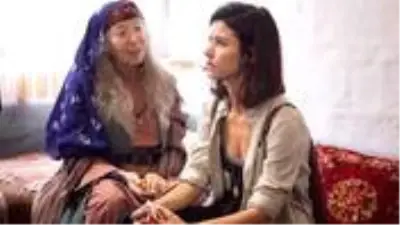 Netflix, Beren Saat için cuma olan yayın gününü perşembe olarak değiştirdi Netflix, Beren Saat için cuma olan yayın gününü perşembe olarak değiştirdi