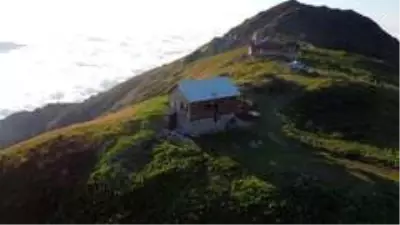 Son dakika haber! Nopapeni Yaylası bulut deniziyle ziyaretçilerini büyülüyor