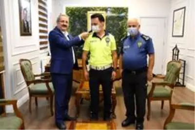 Rütbesini kaymakam ve emniyet müdürü taktı Rütbesini kaymakam ve emniyet müdürü taktı