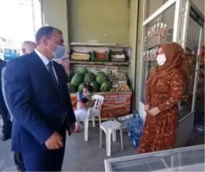 Sakarya'da maske takmayan kişilere ilginç ceza Sakarya'da maske takmayan kişilere ilginç ceza