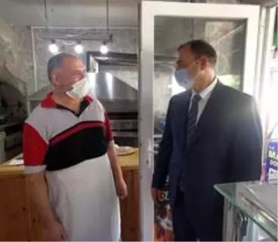 Sakarya'da maske takmayan kişilere ilginç ceza Sakarya'da maske takmayan kişilere ilginç ceza