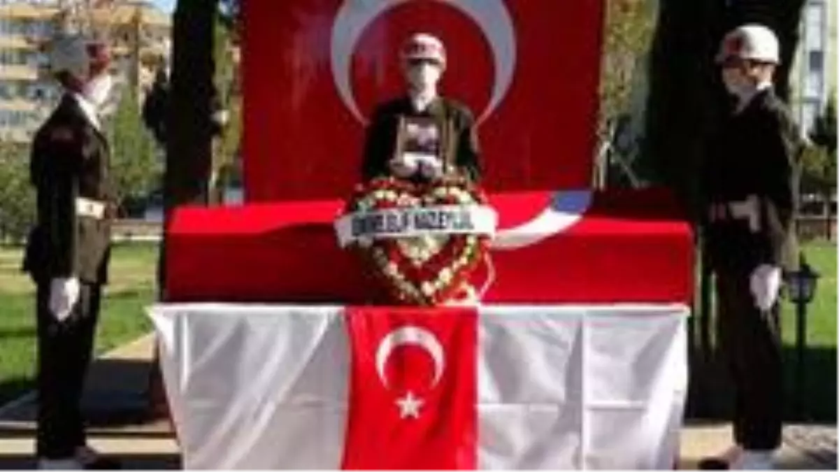 Son dakika gündem: Şehit Tuğgeneral Erdoğan gözyaşlarıyla son yolculuğuna uğurlandı
