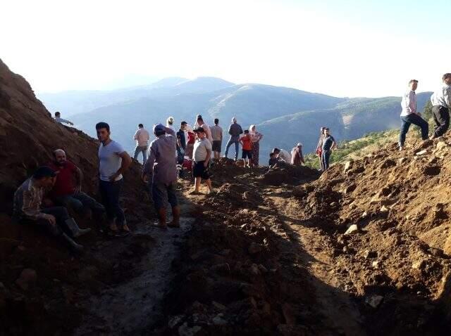 Su kuyusu açıldığı sırada göçük oluştu: 2 ölü