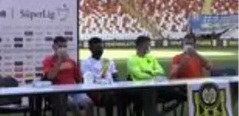 Akça: Son dakika haberleri! Yeni Malatyaspor'da transfer olan futbolcular için imza töreni Akça: Son dakika haberleri! Yeni Malatyaspor'da transfer olan futbolcular için imza töreni