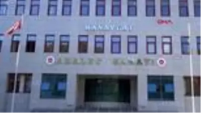 ANTALYA Rus turistlerin banka hesaplarından para çeken 3 şüpheli tutuklandı ANTALYA Rus turistlerin banka hesaplarından para çeken 3 şüpheli tutuklandı