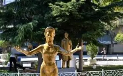 Avcılar'da parklar yenilenmeye devam ediyor Avcılar'da parklar yenilenmeye devam ediyor