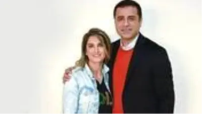 Başak Demirtaş, eşine herkesin merak ettiği soruyu sordu: Parti mi kuruyorsun? Başak Demirtaş, eşine herkesin merak ettiği soruyu sordu: Parti mi kuruyorsun?