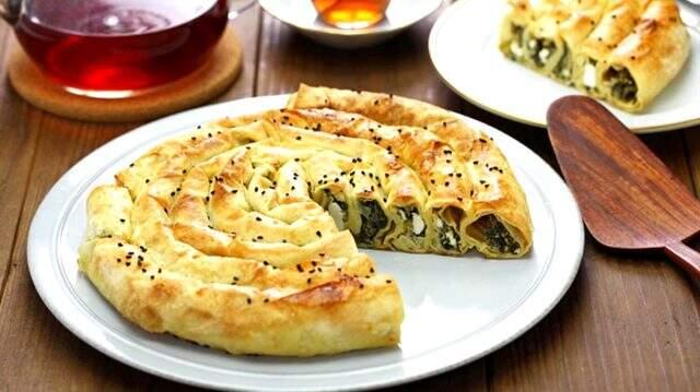 Börek tarifleri | Patatesli börek, ıspanaklı börek, paçanga böreği, baklava yufkasından börek tarifi Börek tarifleri | Patatesli börek, ıspanaklı börek, paçanga böreği, baklava yufkasından börek tarifi