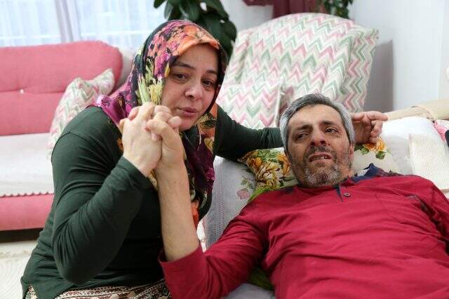 İki engelli çocuğuna bakarken kansere yakalanan baba hayatını kaybetti