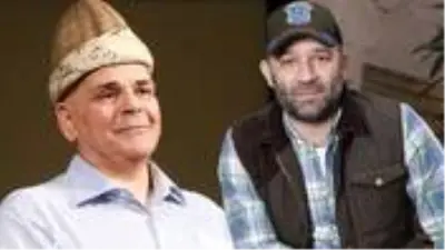 Kavuğunu Şevket Çoruh'a devredecek olan Rasim Öztekin, teslim töreninin gelirini Çağdaş Yaşamı Destekleme Derneği'ne bağışlayacak Kavuğunu Şevket Çoruh'a devredecek olan Rasim Öztekin, teslim töreninin gelirini Çağdaş Yaşamı Destekleme Derneği'ne bağışlayacak