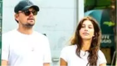 Amerikalı aktör Leonardo DiCaprio, genç sevgilisiyle tatilin tadını çıkarıyor Amerikalı aktör Leonardo DiCaprio, genç sevgilisiyle tatilin tadını çıkarıyor