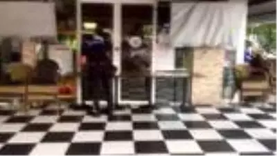 Marmaris'te Kovid-19 tedbirlerine uymayan 3 işletmenin faaliyetleri durduruldu Marmaris'te Kovid-19 tedbirlerine uymayan 3 işletmenin faaliyetleri durduruldu