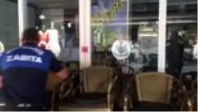 Marmaris'te Kovid-19 tedbirlerine uymayan 3 işletmenin faaliyetleri durduruldu Marmaris'te Kovid-19 tedbirlerine uymayan 3 işletmenin faaliyetleri durduruldu