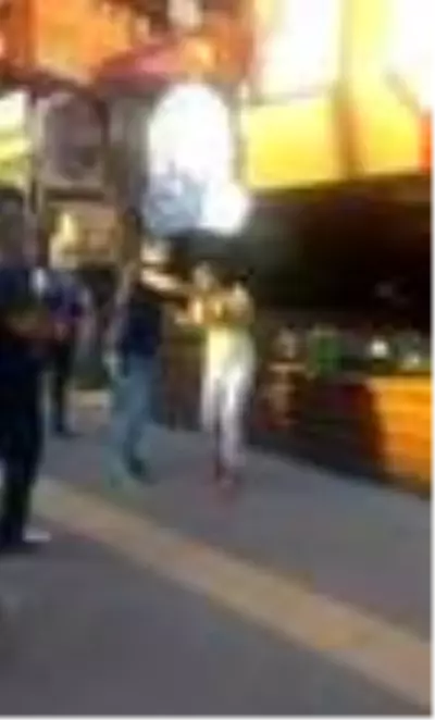 Maske takmamak için polise direnen kadına hemcinsinden tepki: Polis kadınsın diye duruyor, ben parçalarım seni Maske takmamak için polise direnen kadına hemcinsinden tepki: Polis kadınsın diye duruyor, ben parçalarım seni