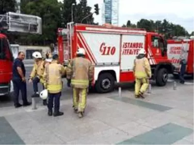 Son dakika haber | Şişli'deki AVM'de yangın paniği Son dakika haber | Şişli'deki AVM'de yangın paniği