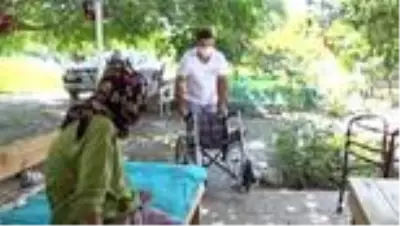 Son dakika haberi... 85 yaşındaki Nebiha teyze tekerlekli sandalyesine kavuştu Son dakika haberi... 85 yaşındaki Nebiha teyze tekerlekli sandalyesine kavuştu