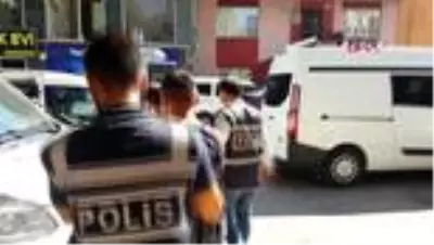 BURSA Cezaevinden çıktılar, 4 buçuk kilo uyuşturucuyla yakalandılar BURSA Cezaevinden çıktılar, 4 buçuk kilo uyuşturucuyla yakalandılar