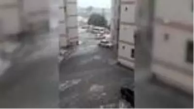Çerkeş'te sağanak ve dolu nedeniyle ev ve iş yerlerini su bastı Çerkeş'te sağanak ve dolu nedeniyle ev ve iş yerlerini su bastı