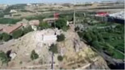 DİYARBAKIR 8 BİN YILLIK AMİDA HÖYÜK'TE, MÖ 11 BİNİNCİ YILLARIN İZLERİ ARANIYOR