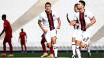 Fatih Karagümrük, evinde Yeni Malatyaspor'u 3-0 mağlup etti Fatih Karagümrük, evinde Yeni Malatyaspor'u 3-0 mağlup etti