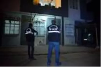 Kadına şiddet son bulmuyor! 4 aylık eşine pompalı tüfekle ateş açtı Kadına şiddet son bulmuyor! 4 aylık eşine pompalı tüfekle ateş açtı