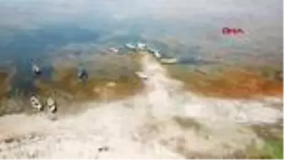 MANİSA Marmara Gölü'nde su 500 metre çekildi, derinlik 1 metreye düştü